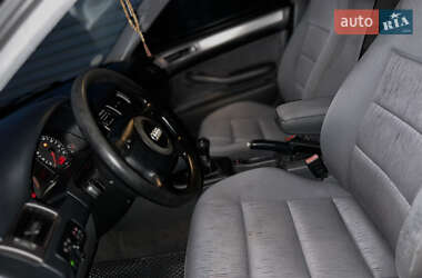 Седан Audi A6 1999 в 
