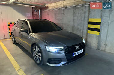 Универсал Audi A6 2018 в 