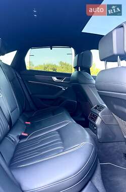 Седан Audi A6 2020 в 