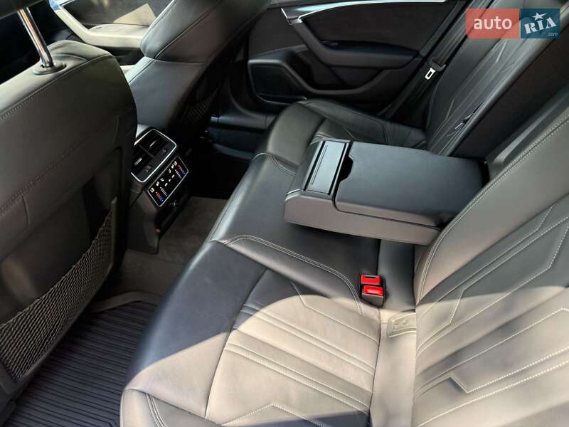 Универсал Audi A6 2019 в Киеве