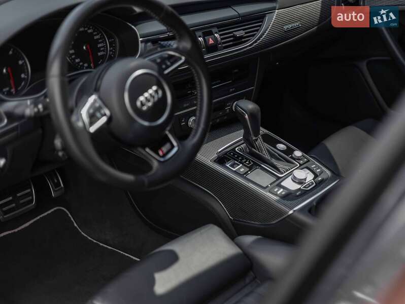 Седан Audi A6 2017 в Киеве