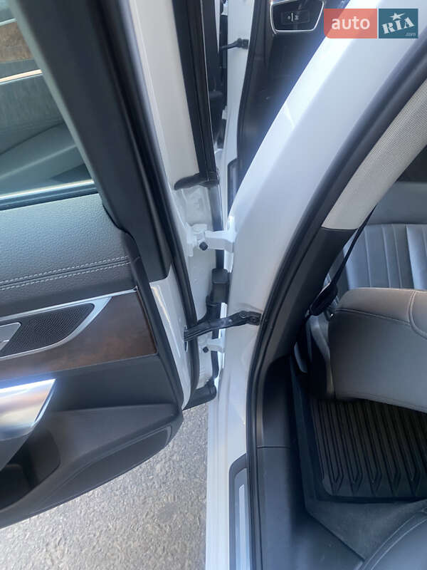 Седан Audi A6 2019 в Львове