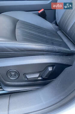 Седан Audi A6 2019 в 