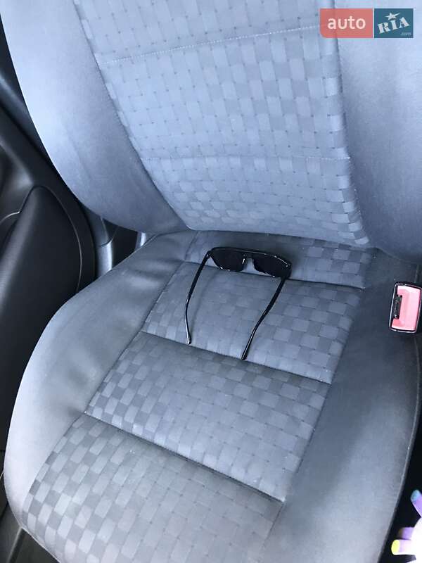 Универсал Audi A6 2004 в Луцке