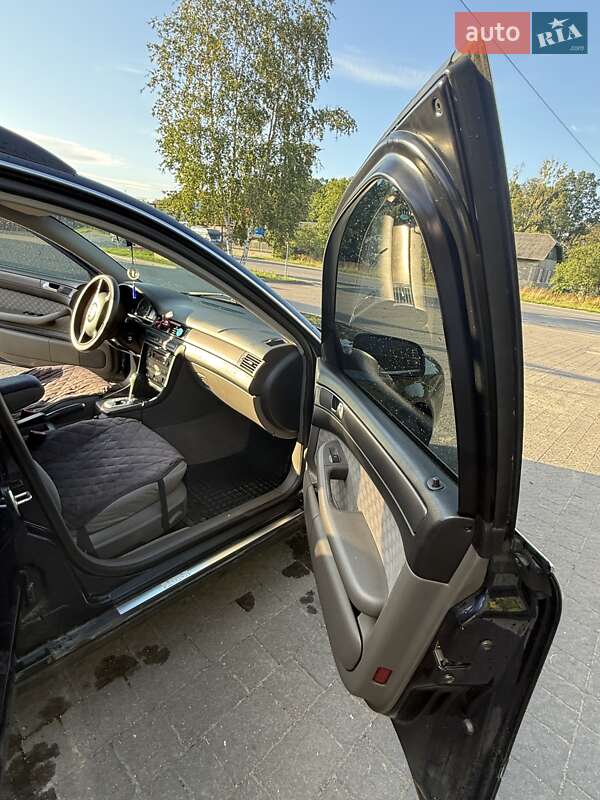 Универсал Audi A6 2002 в Долине