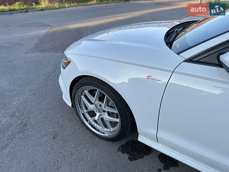 Седан Audi A6 2015 в Рівному