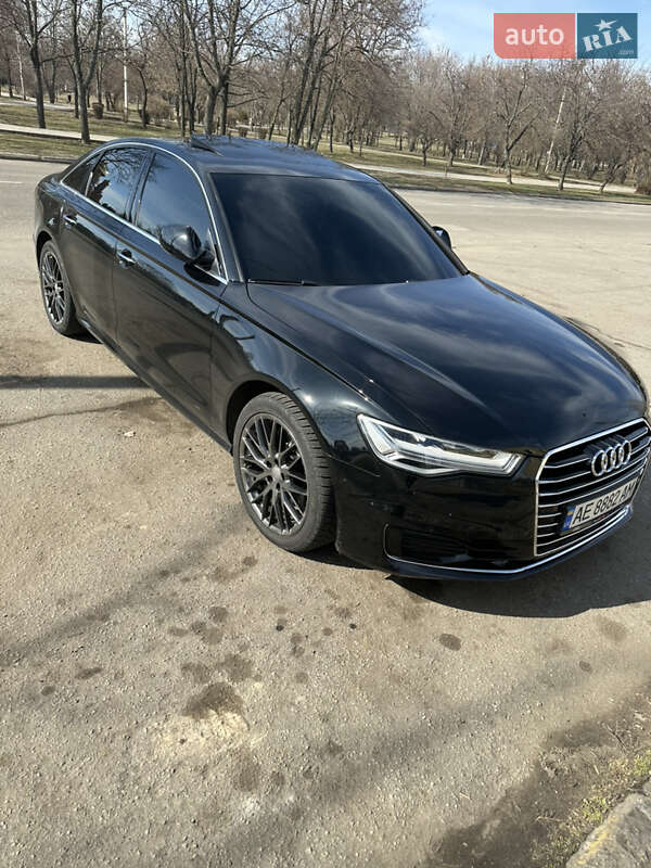 Седан Audi A6 2015 в Киеве