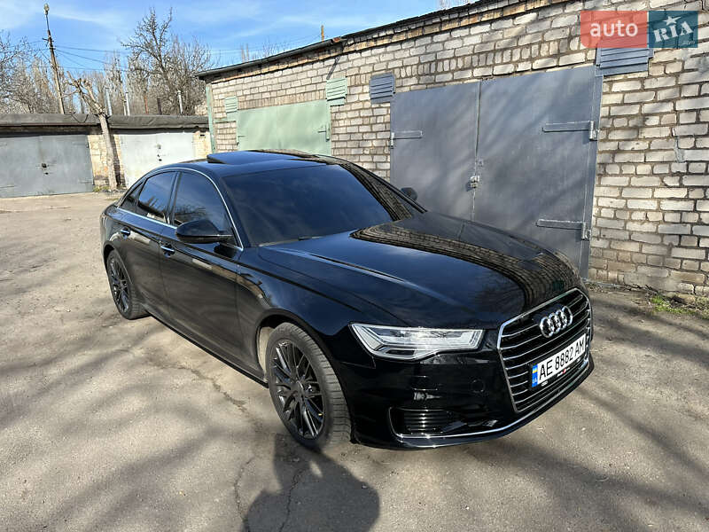 Седан Audi A6 2015 в Киеве