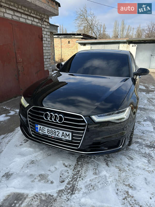 Седан Audi A6 2015 в Киеве