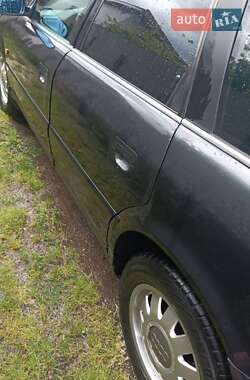 Универсал Audi A6 1996 в 