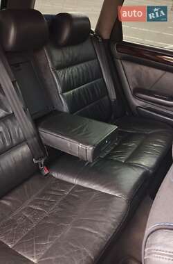 Универсал Audi A6 2001 в 
