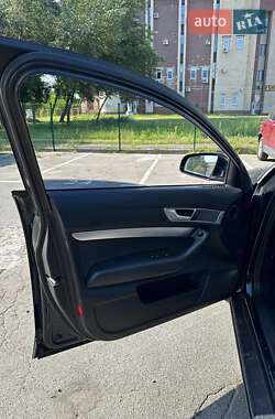 Седан Audi A6 2004 в 