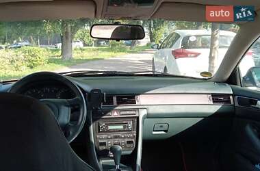 Седан Audi A6 2000 в 