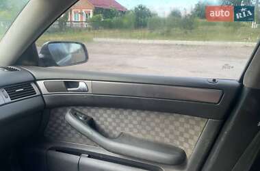 Седан Audi A6 2002 в 