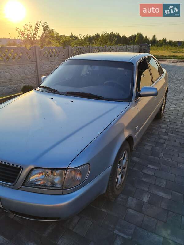 Седан Audi A6 1996 в Камне-Каширском