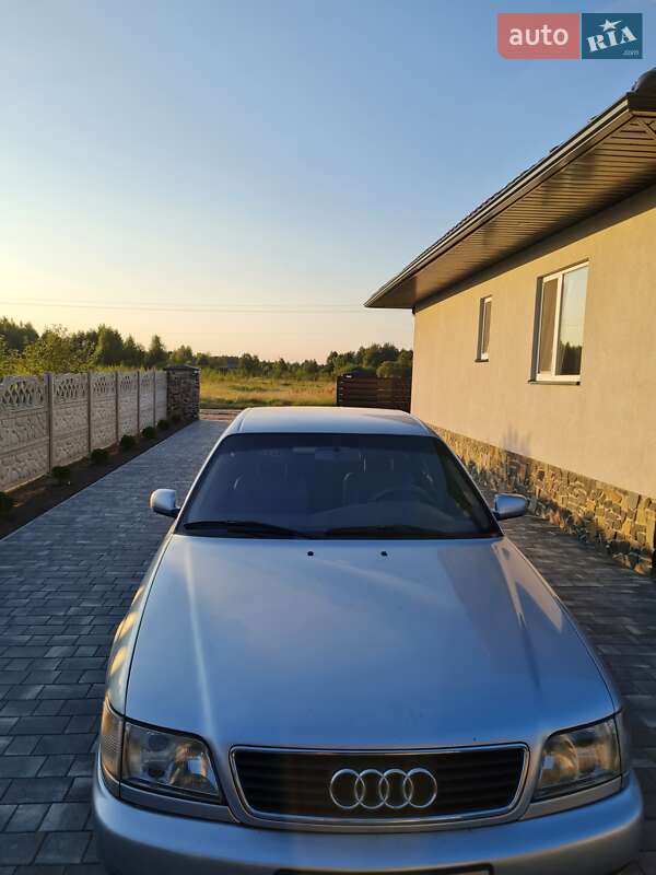 Седан Audi A6 1996 в Камне-Каширском