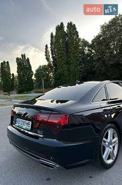 Седан Audi A6 2015 в 