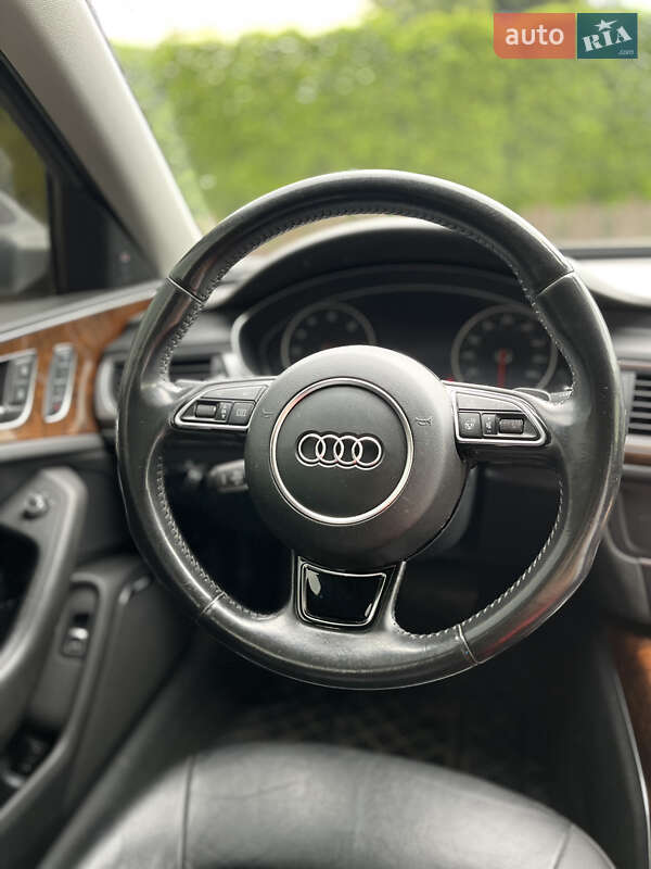 Седан Audi A6 2015 в Рава-Русской