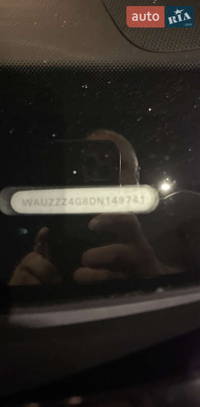 Универсал Audi A6 2013 в 