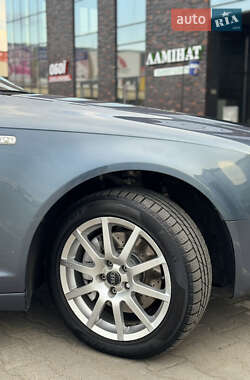 Седан Audi A6 2004 в 