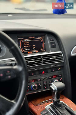 Седан Audi A6 2004 в 