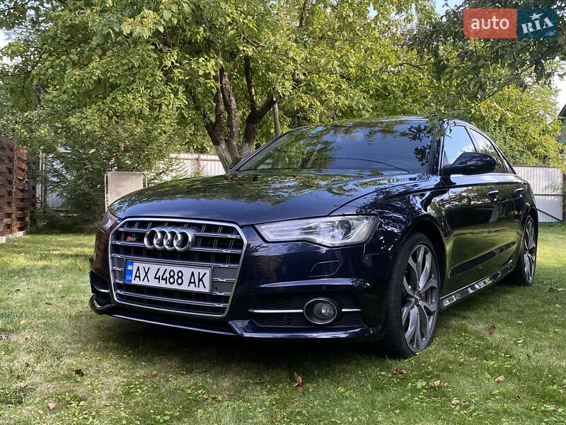 Седан Audi A6 2016 в 