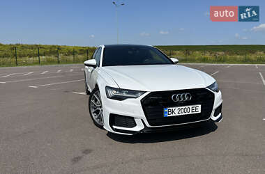 Седан Audi A6 2019 в 