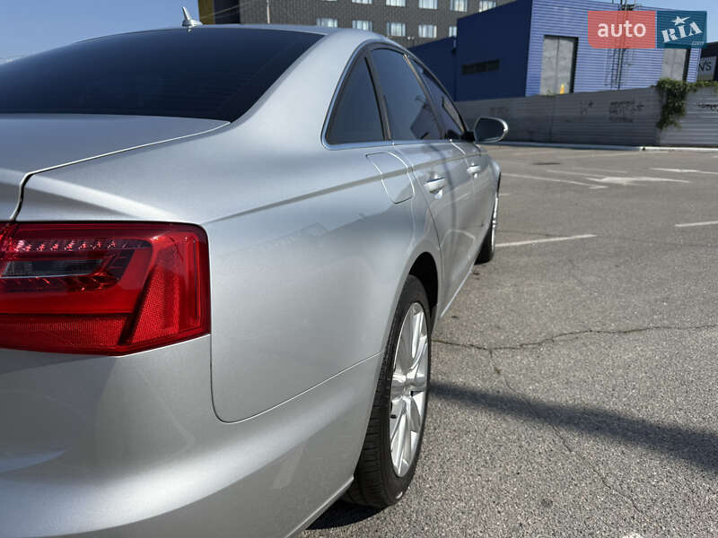 Седан Audi A6 2014 в Киеве