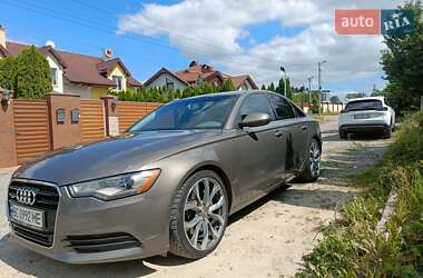 Седан Audi A6 2014 в 