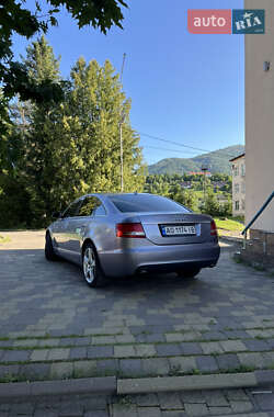 Седан Audi A6 2004 в 