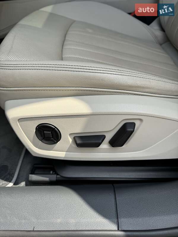 Седан Audi A6 2020 в Одессе