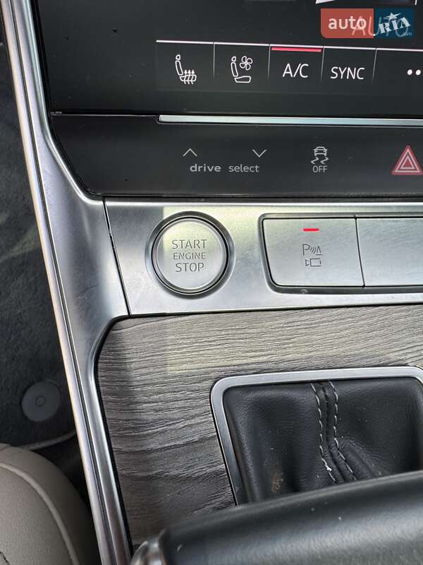 Седан Audi A6 2020 в Одессе