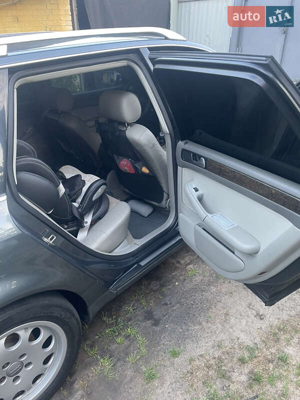 Универсал Audi A6 2002 в Киеве