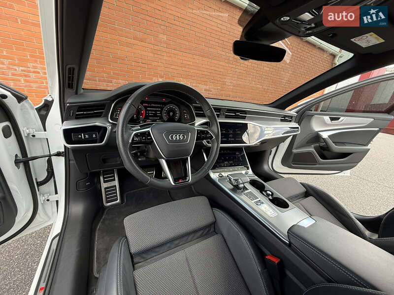 Седан Audi A6 2021 в Киеве