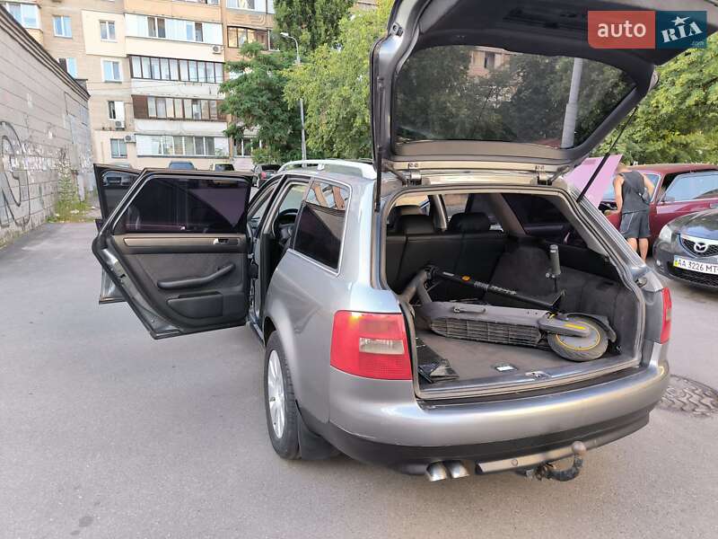 Универсал Audi A6 2001 в Киеве