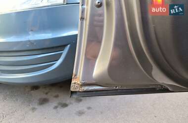 Универсал Audi A6 2001 в 
