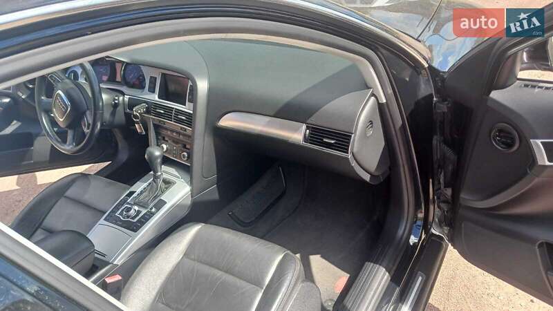 Универсал Audi A6 2010 в Коростене