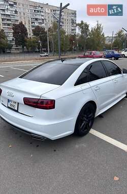 Седан Audi A6 2015 в 