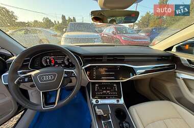 Седан Audi A6 2021 в 