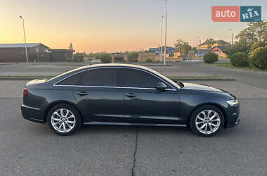 Седан Audi A6 2015 в 