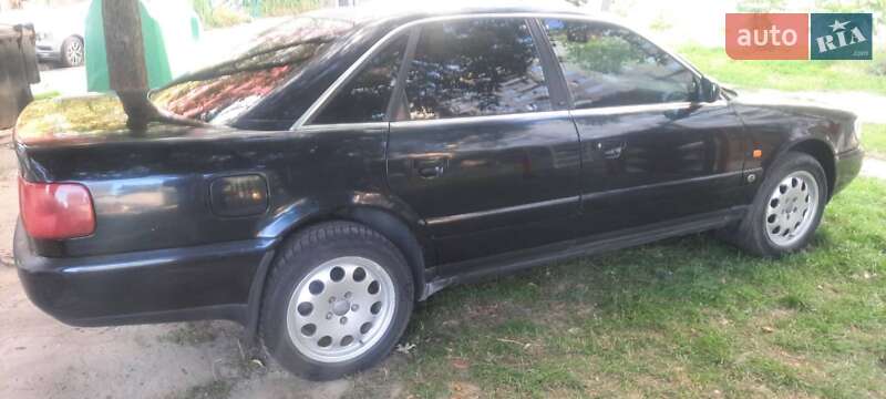 Седан Audi A6 1995 в Киеве