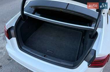 Седан Audi A6 2017 в 