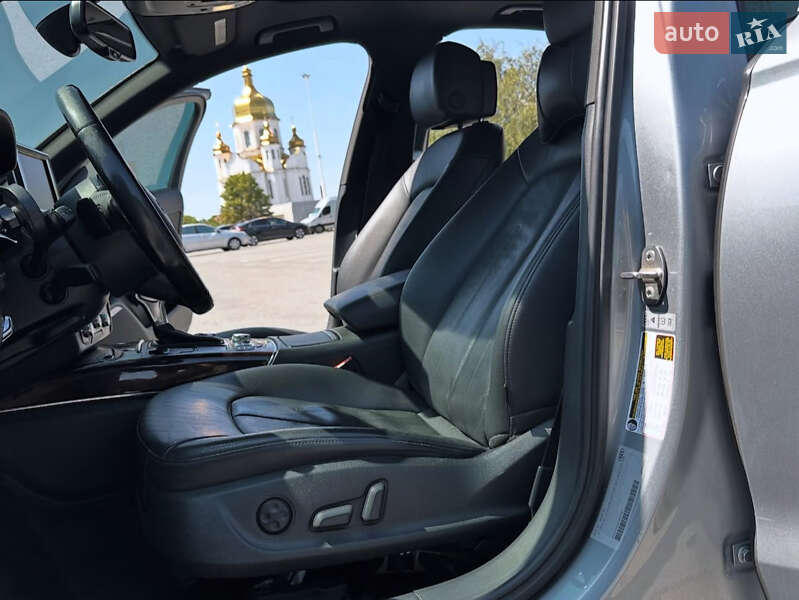 Седан Audi A6 2014 в Запоріжжі