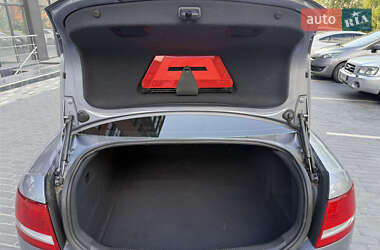 Седан Audi A6 2004 в 
