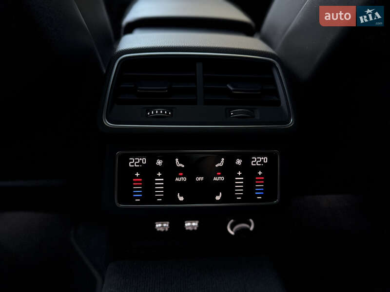 Седан Audi A6 2019 в Ужгороді