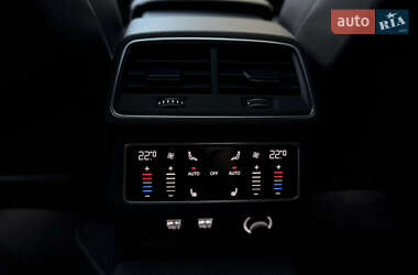 Седан Audi A6 2019 в 
