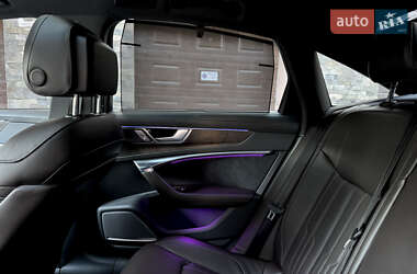 Седан Audi A6 2019 в 