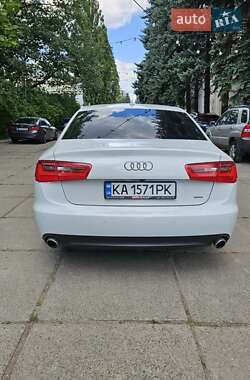 Седан Audi A6 2014 в 