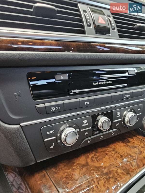 Седан Audi A6 2014 в Киеве