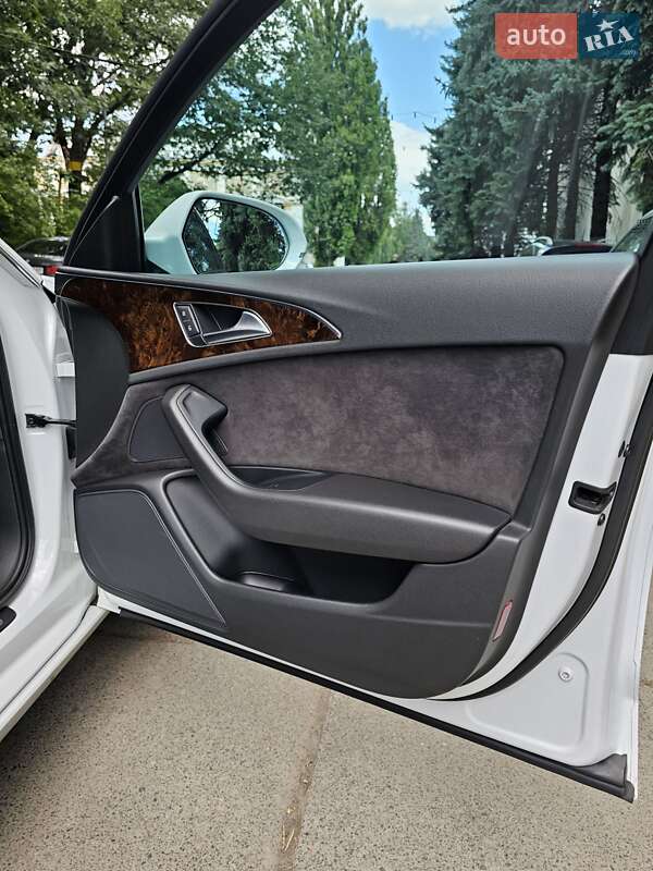 Седан Audi A6 2014 в Киеве